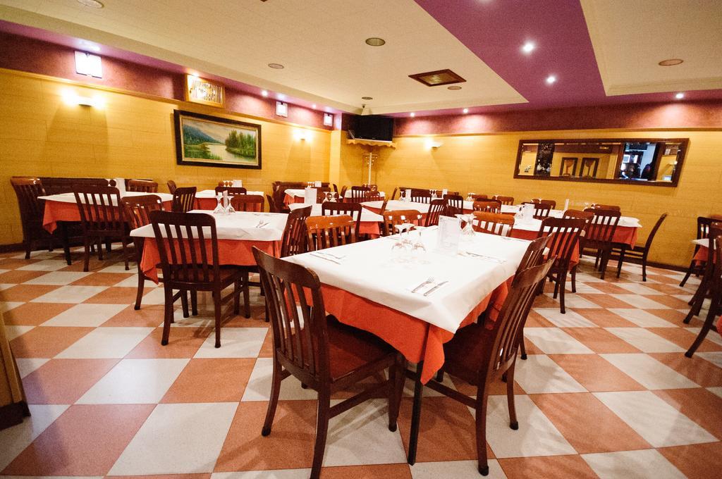Hostal Restaurante La Trucha Benavente Extérieur photo